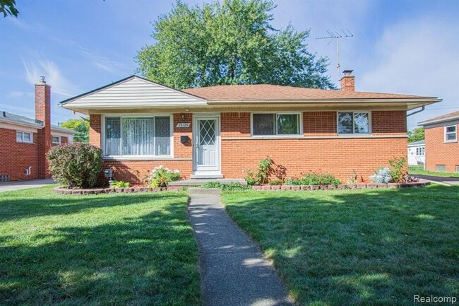 Building Photo - 25125 Campbell Ave