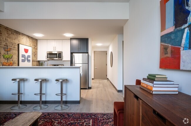 Building Photo - 857 Bergen Ave