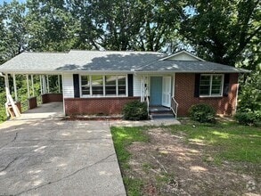 Building Photo - 1604 McCall Dr