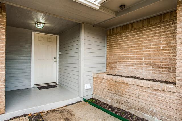 Foto del edificio - 7027 Coleshire Dr