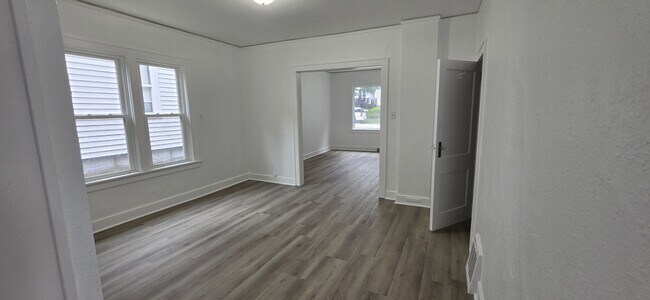 Foto del edificio - 1539 S 10th St
