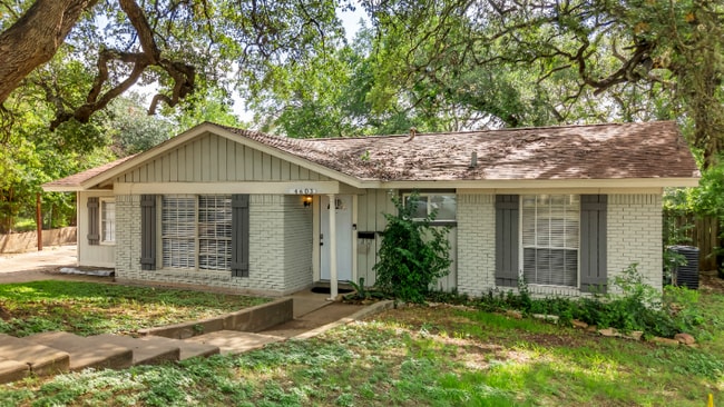 Building Photo - 4603 Lennox Dr