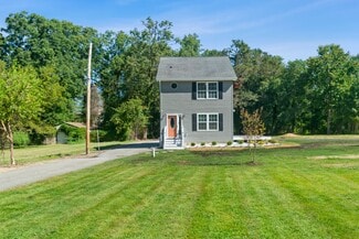 Building Photo - 680 Chestnut Springs Ln