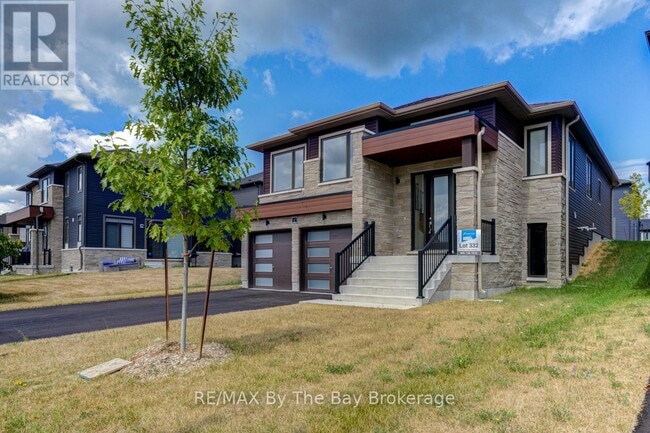 Building Photo - 67 Sun Vly Ave