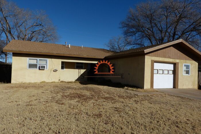 Primary Photo - 3 Bed 1 3/4 Bath Single Car Garage with wo...