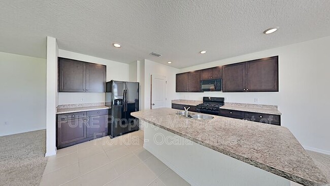 Building Photo - 9726 Pepper Tree Pl