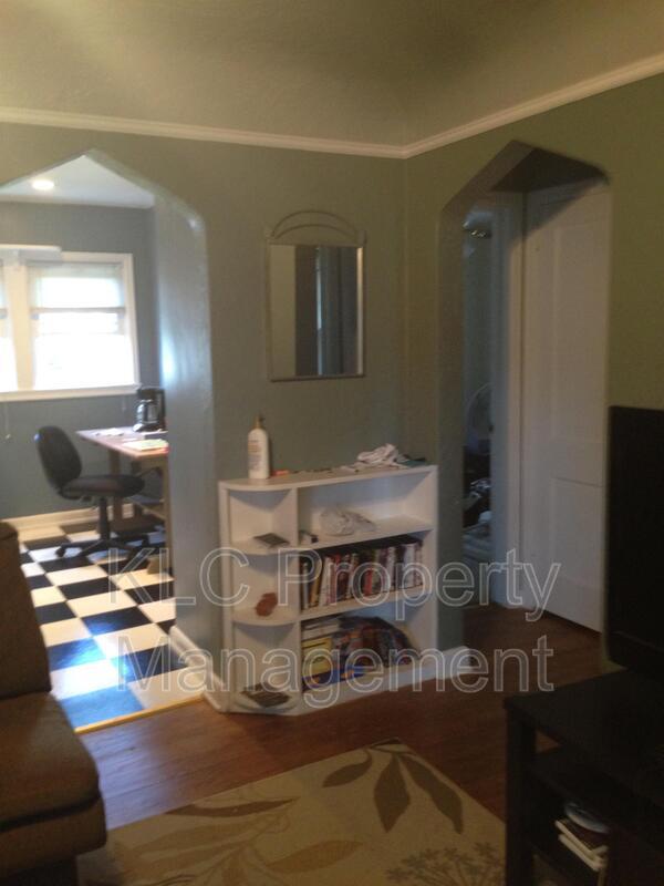 1109 66th St, Windsor Heights, IA 50324 House for Rent in Windsor