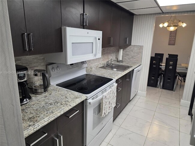 Photo - 3771 Environ Blvd Apartment