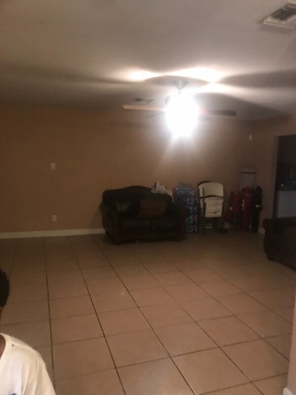 Foto del edificio - 5500 Holley Ln