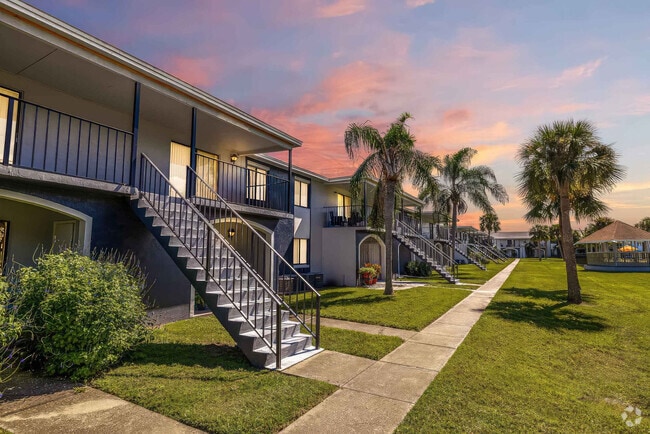 Building Photo - Topaz Cay