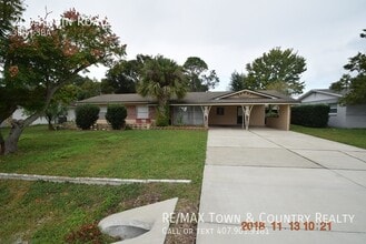 Building Photo - 206 Robin Rd