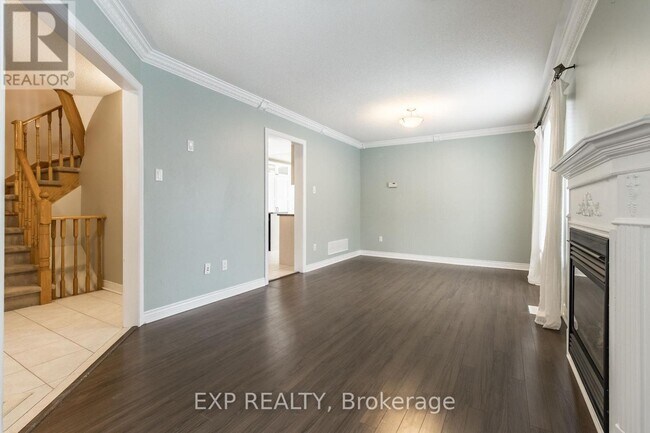 Building Photo - 32 Pavin Crescent