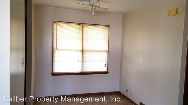 Building Photo - 1 br, 1 bath Apartment - 2014-2024 Ohio Ave.