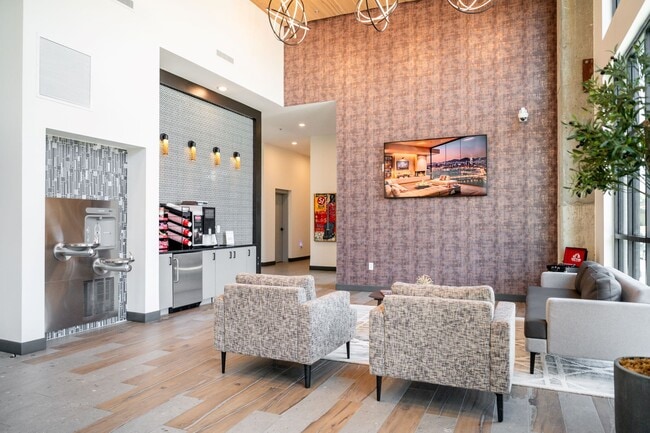 Foto del edificio - Harbor Side at Conwood Flats Apartments