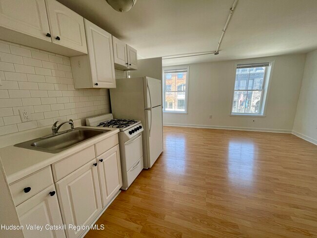 Foto del edificio - 434 Warren St