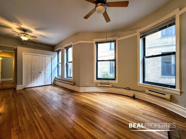 Building Photo - 2 bedroom in CHICAGO IL 60610