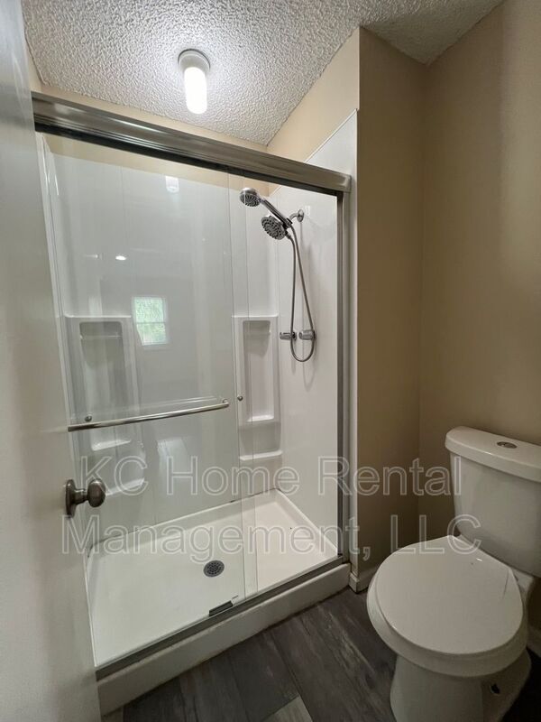 Foto del edificio - 16210 W. 141st Terr.