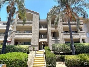 Building Photo - 1020 Vista Del Cerro Dr