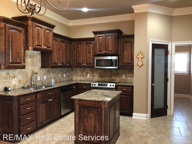 Building Photo - 3 br, 2 bath House - 514 Fox Cove
