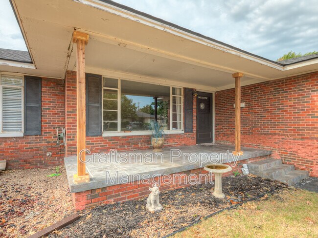 Building Photo - 1724 Churchill Way