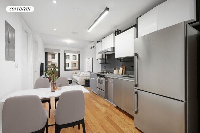 Building Photo - 54 Noll St