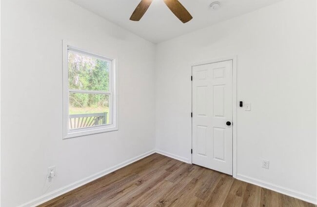 Building Photo - 437 Collier Ridge Dr NW