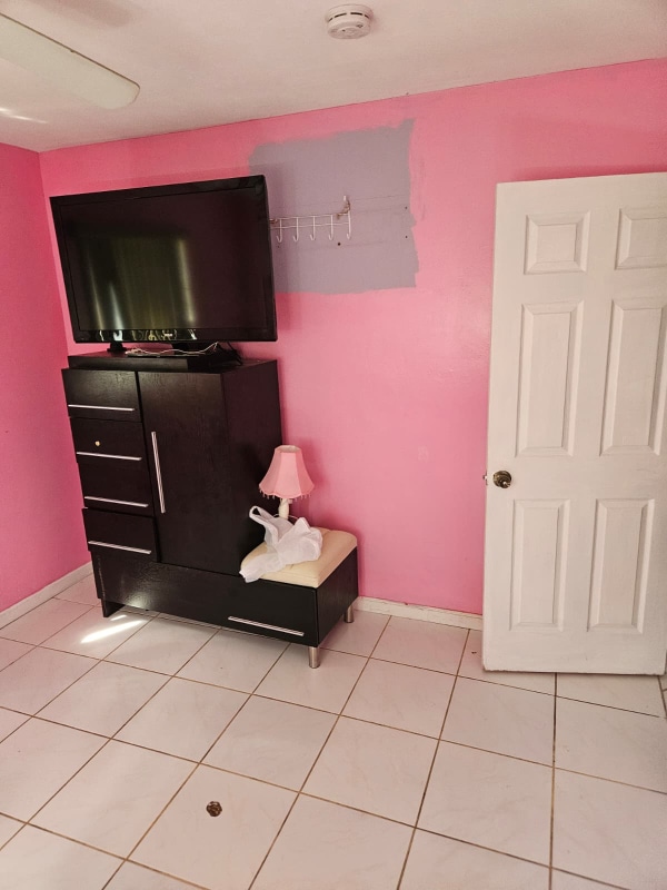 Foto del edificio - 6541 SW 8th St