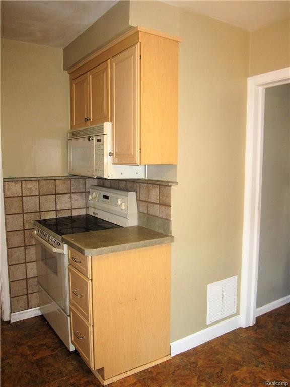 Building Photo - 12753 Catalpa St