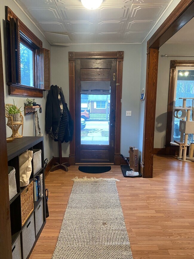 Entry Way - 1518 S 7th St