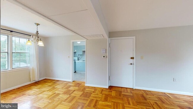 Building Photo - 6512 Potomac Ave
