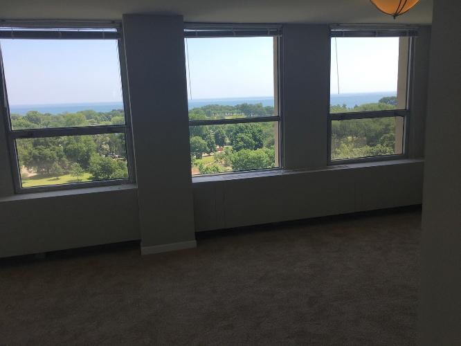 Foto principal - 2626 N Lakeview Ave