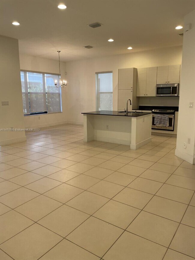 Foto del edificio - 9757 W 34th Ln