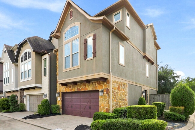 Building Photo - 2702 Church Wood Dr