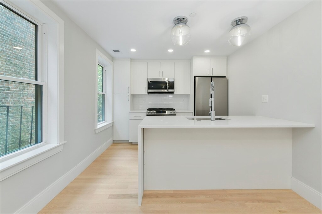 Foto principal - 10 Lamson Ct