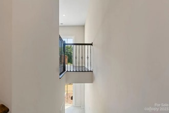 Building Photo - 2523 Grantham Place Dr