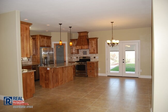 Building Photo - Charming Coral Canyon Home