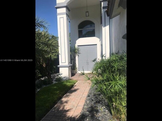 Foto del edificio - 14997 SW 22nd St