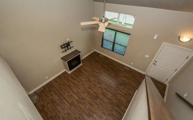 Foto del edificio - 3500 Park Side Dr
