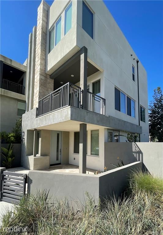 Building Photo - 4 br, 4 bath House - 101 Bosque