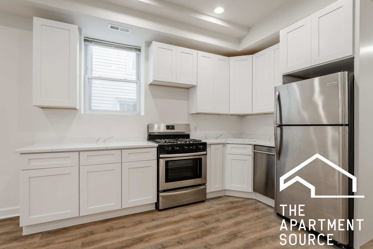 Primary Photo - 2112 N Campbell Ave