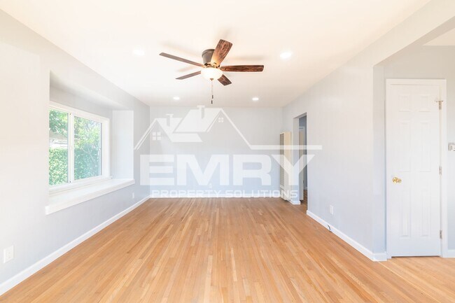 Foto del edificio - 1416 S Woods Ave