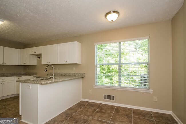 Foto del edificio - 1450 Timber Walk Dr SE