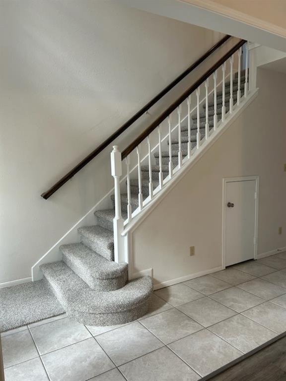 Foto del edificio - 4223 Heathfield Dr