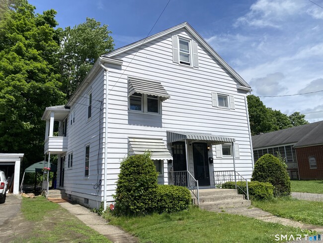 Building Photo - 72 Berry St