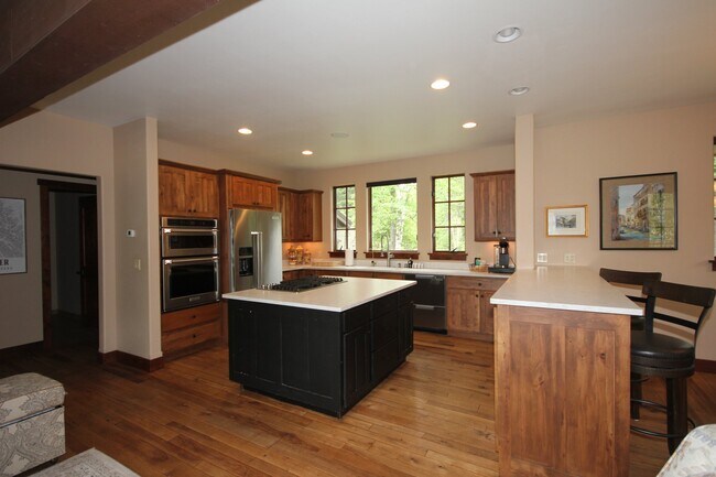 Foto del edificio - 1141 Meadowlark Ln