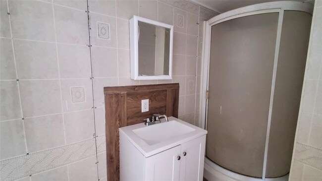 Foto del edificio - 16705 Meadowcroft St