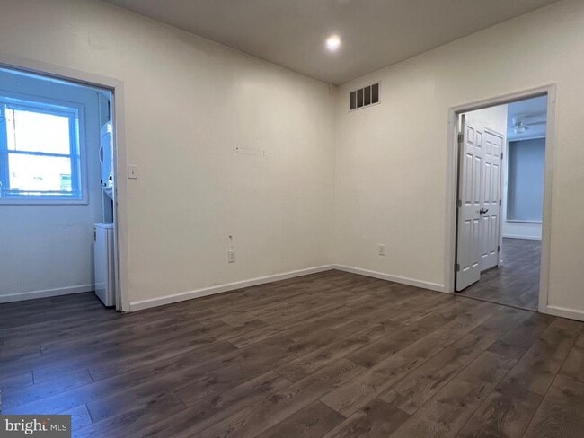 Foto del edificio - 1600 S LeCount St