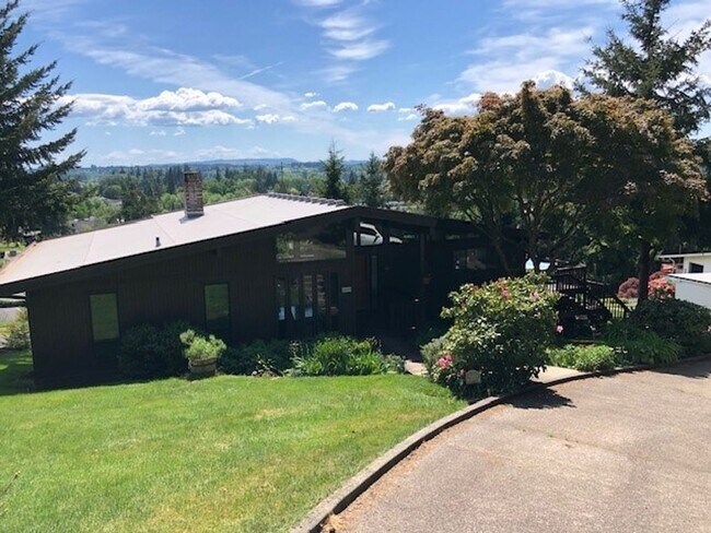 Building Photo - STATUS: AVAILABLE  | R178 | $2395