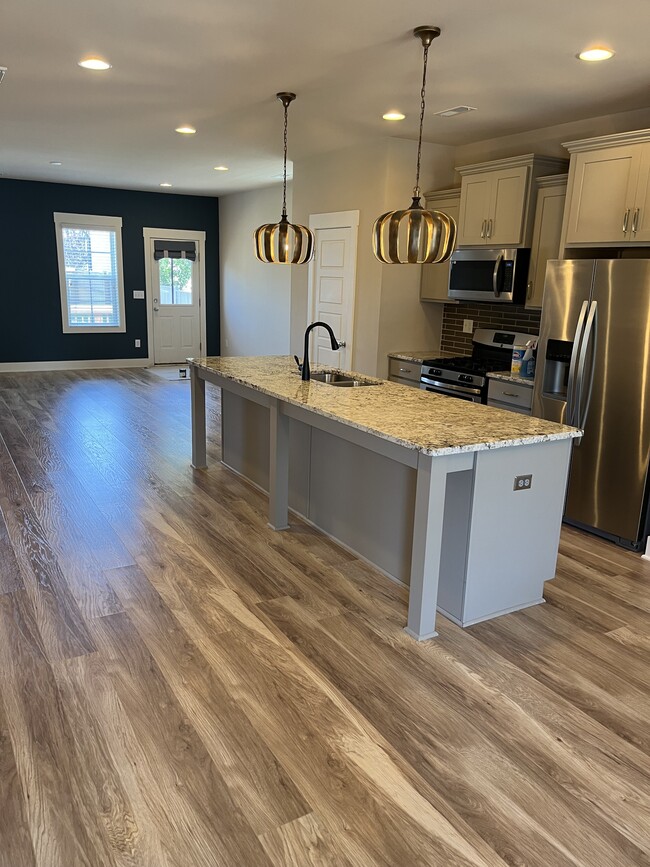 Foto del edificio - 2380 Great Ridge Pkwy