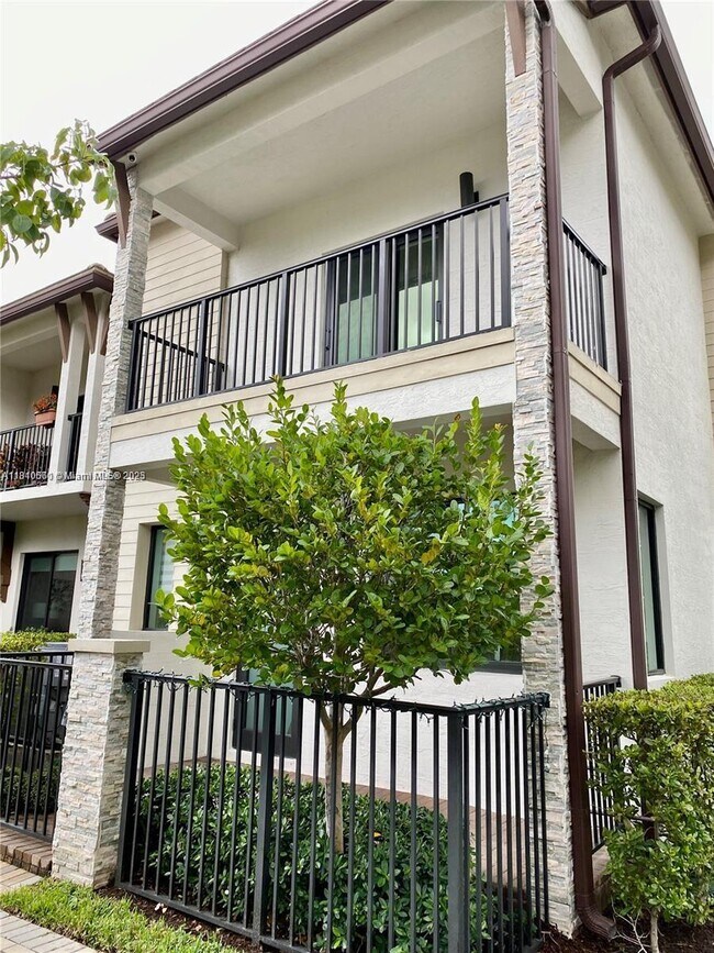 Foto del edificio - 4980 NW 83rd Ave